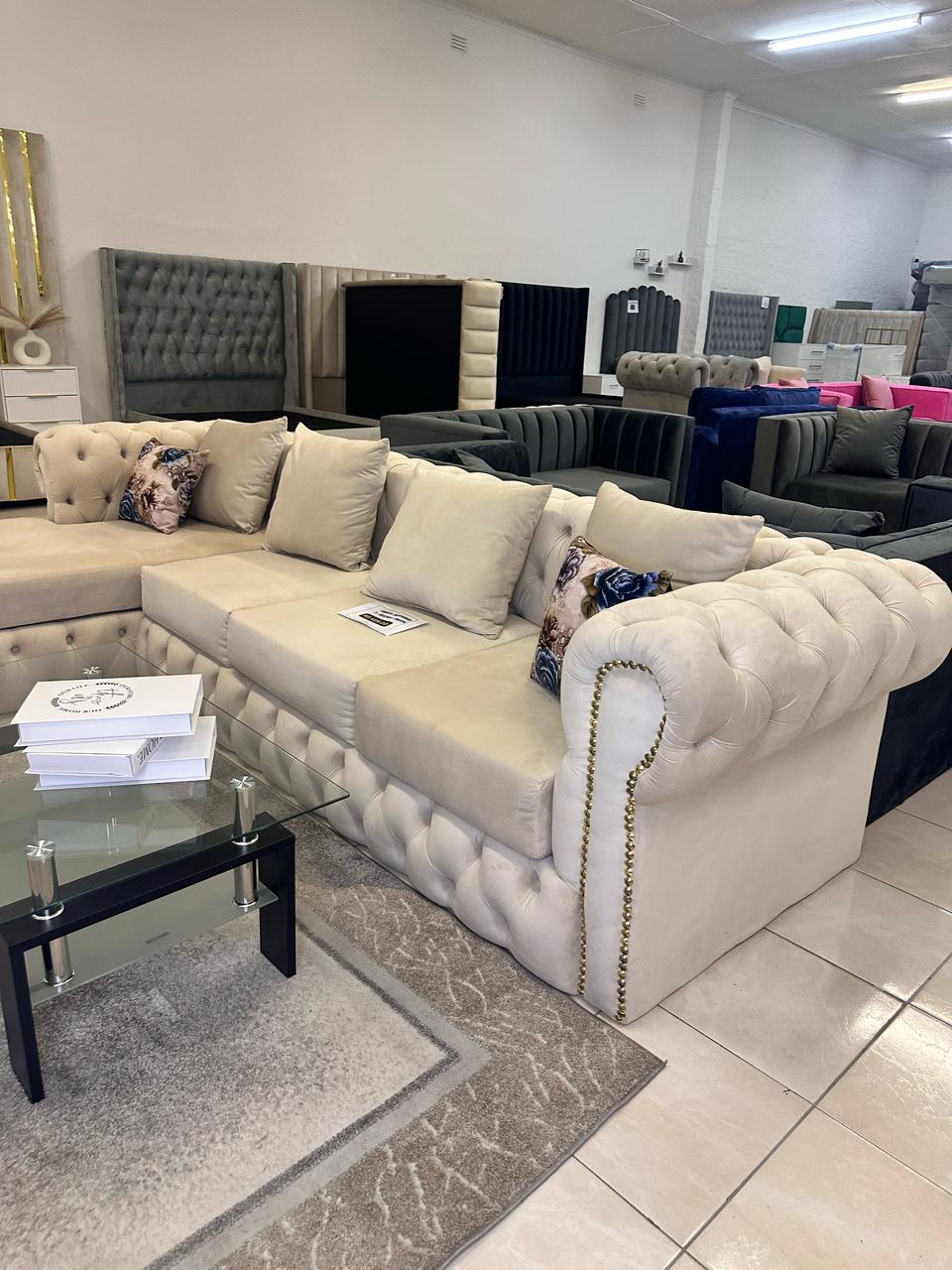 Round-Arms Curvy-Buttoned L-Shaped Couch