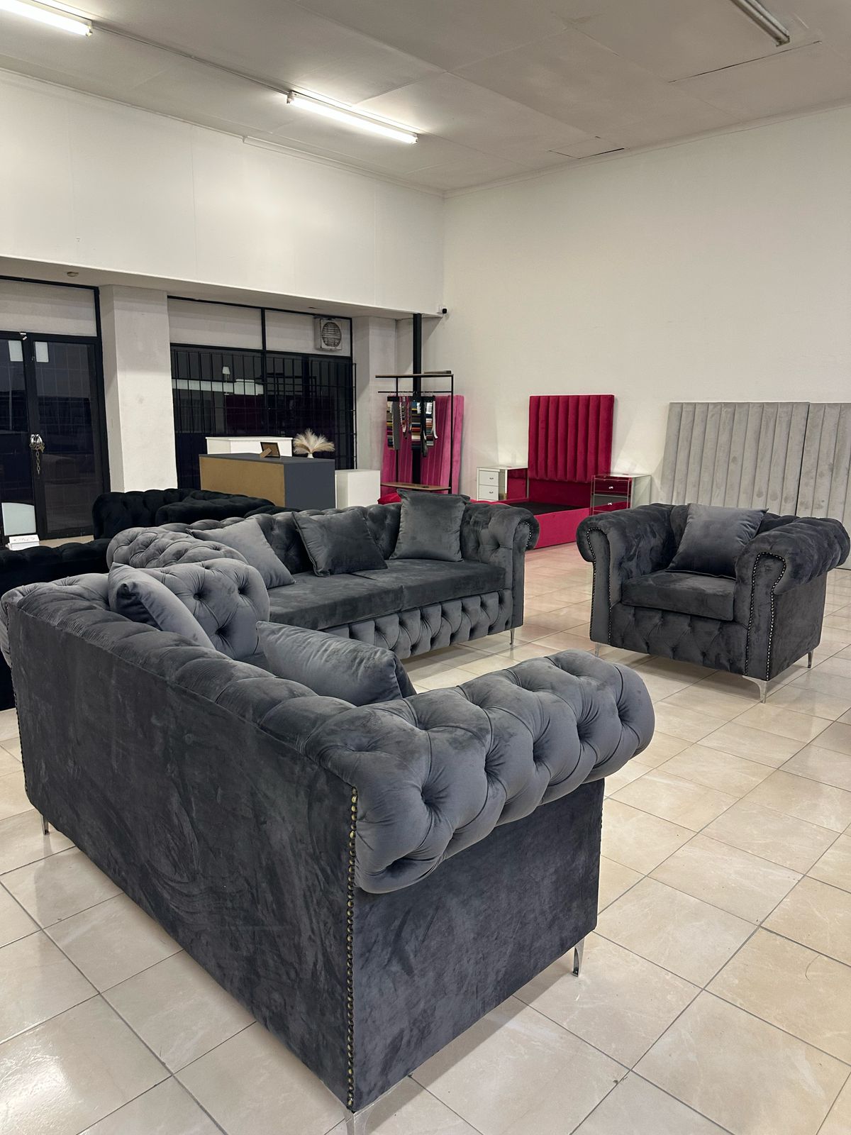 Round-Arms Chesterfield -(Set of 3)