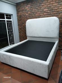 Serenity Curve Bed